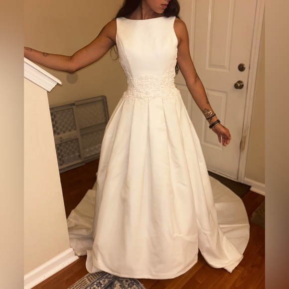 Oleg Cassani Wedding Dress only $120 - Picture 2 of 3